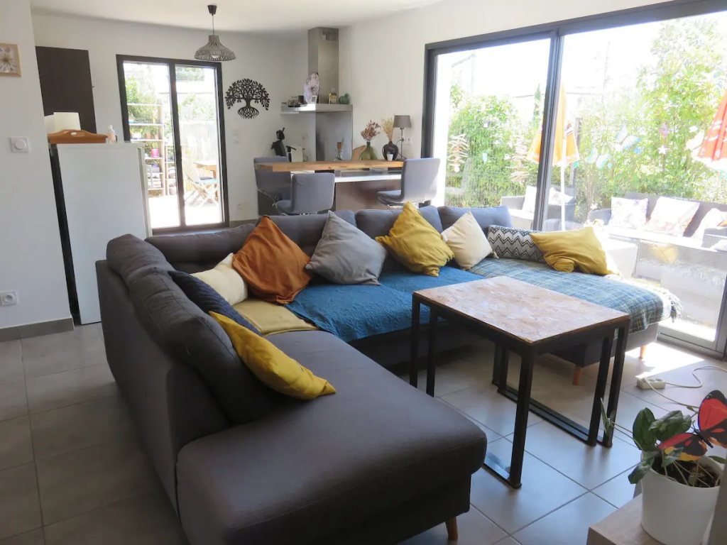 Pièce de vie familiale de la villa