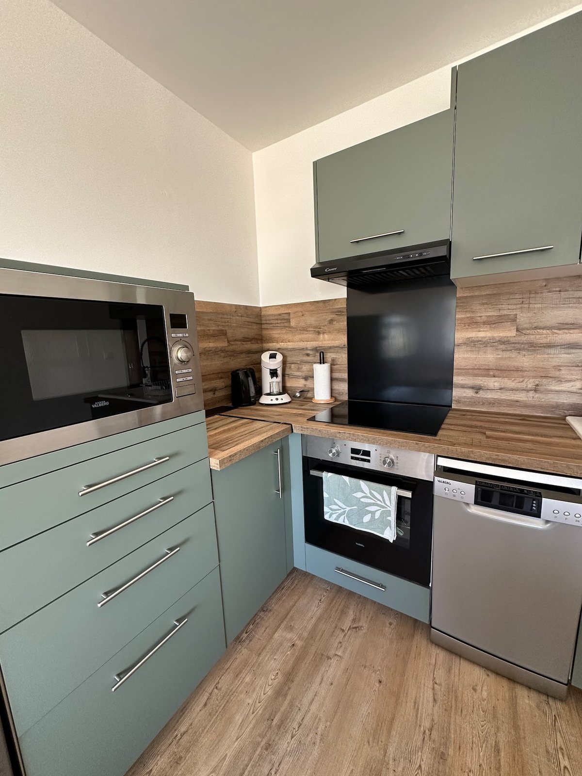 Cuisine équipée de l’appartement L’Origan à Narbonne-Plage
